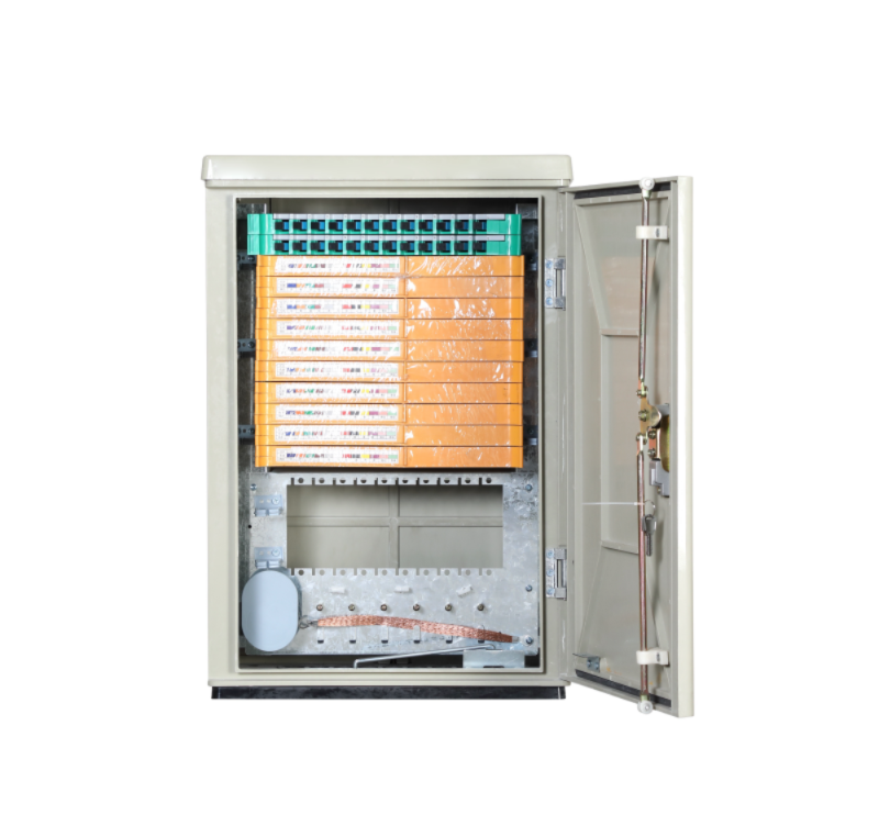 144cores Wall-mounted SMC 770*550*308 Single Door Street Cabinet